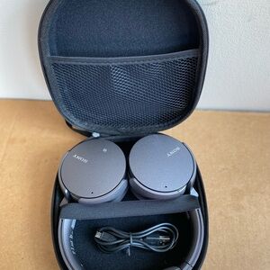 Sony MDR-XB950N1 Extra Bass Wireless Headphones